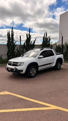 RENAULT DUSTER OROCH 1.6 16V SCE FLEX DYNAMIQUE MANUAL RENAULT DUSTER OROCH 1.6 16V SCE FLEX DYNAMIQUE MANUAL